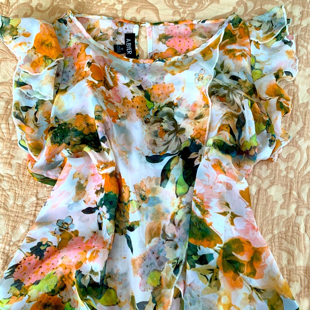 Flowered top/blouse